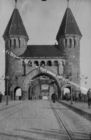 APPROACH TO RHINE BRIDGE